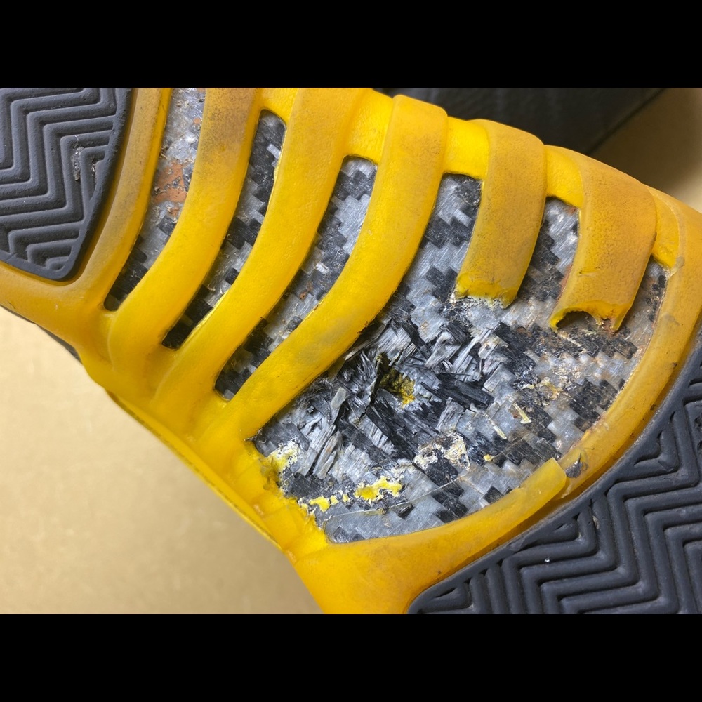 Jordan 12 - Picture 5 of 5